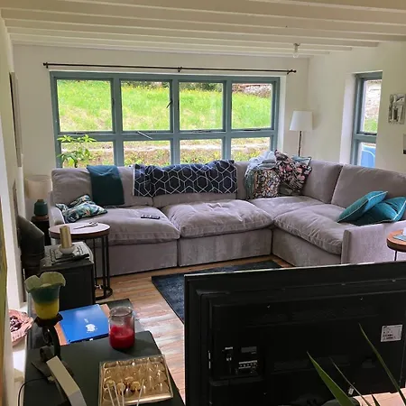Casa de Férias Authentic Leitrim Farmhouse Manorhamilton