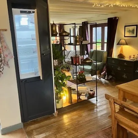 Authentic Leitrim Farmhouse Casa de Férias