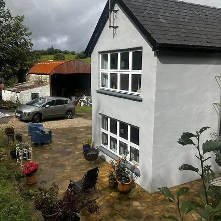 Authentic Leitrim Farmhouse